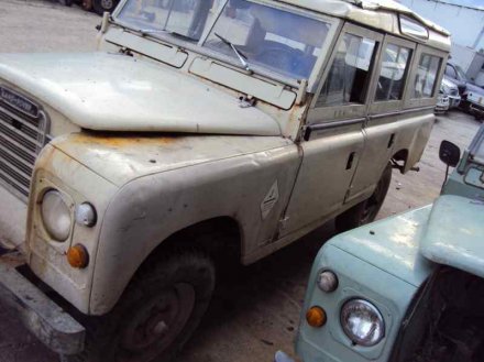 Vehiculo en el desguace: LAND ROVER SANTANA 109