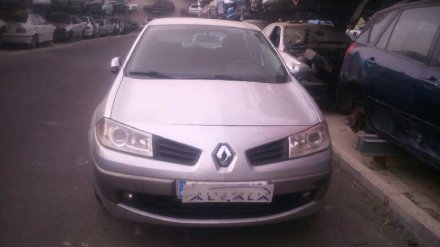 Vehiculo en el desguace: RENAULT MEGANE II BERLINA 5P Authentique