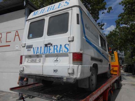 Vehiculo en el desguace: MERCEDES MB 140 *