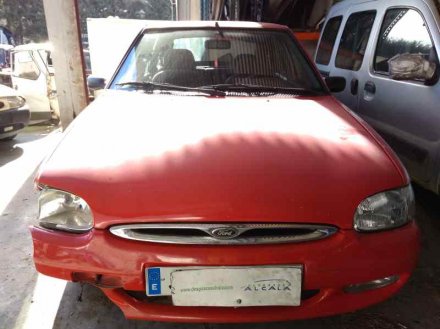 Vehiculo en el desguace: FORD ESCORT BERL./TURNIER CLX Berlina