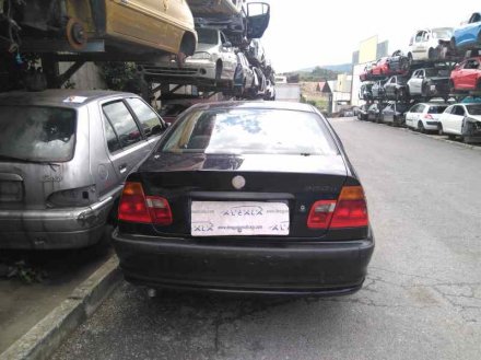 Vehiculo en el desguace: BMW SERIE 3 BERLINA (E46) 320d