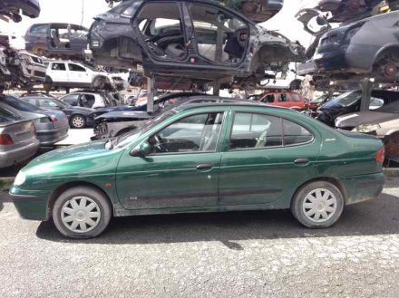 Vehiculo en el desguace: RENAULT MEGANE I CLASSIC (LA0) 1.9 D RN