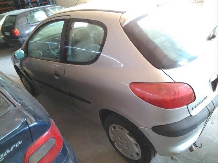 Vehiculo en el desguace: PEUGEOT 206 BERLINA XT