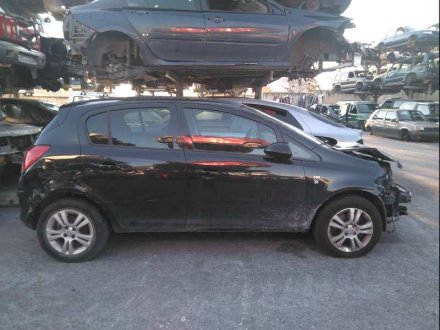 Vehiculo en el desguace: OPEL CORSA D Cosmo