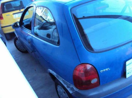 Vehiculo en el desguace: OPEL CORSA B Top