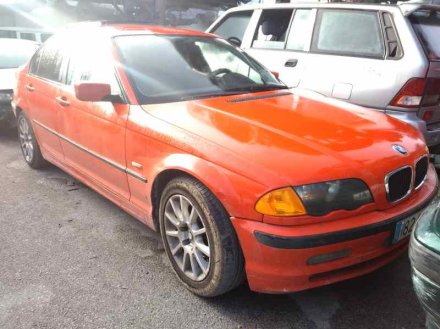 Vehiculo en el desguace: BMW SERIE 3 BERLINA (E46) 320d