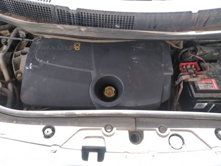 Vehiculo en el desguace: RENAULT SCENIC II 1.9 dCi Diesel