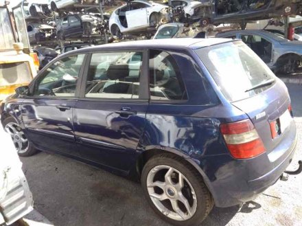 Vehiculo en el desguace: FIAT STILO (192) 1.9 JTD 115