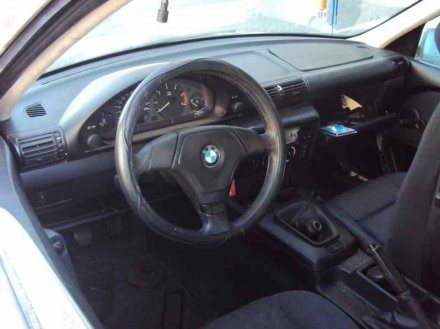 Vehiculo en el desguace: BMW SERIE 3 BERLINA (E36) 318tds