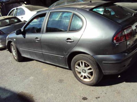 Vehiculo en el desguace: SEAT LEON (1M1) Signo