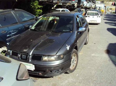 Vehiculo en el desguace: SEAT LEON (1M1) Signo