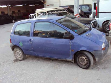 Vehiculo en el desguace: RENAULT TWINGO (CO6) 1.2 (C066/67/68)