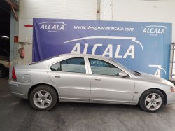 VOLVO S60 I (384) 2.4 D