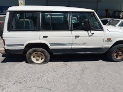 MITSUBISHI PAJERO L040